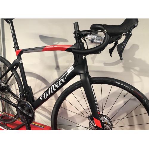 Wilier Cento1NDR 105 Racefiets